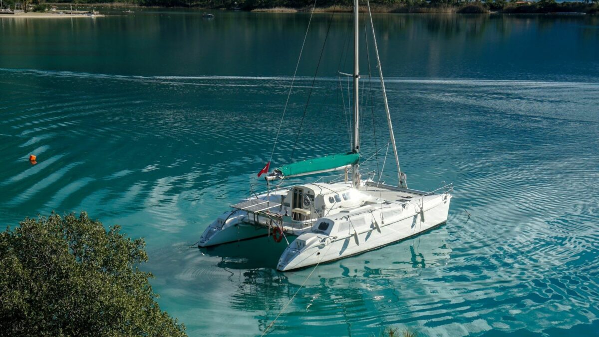 Catamaran Abyc Standards