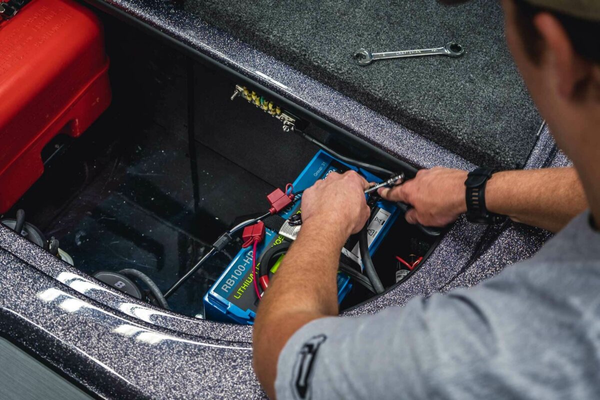 How To Set Up And Wire Your Fishing Boat Batteries