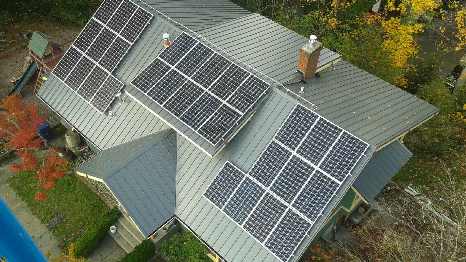 House using solar energy storage system