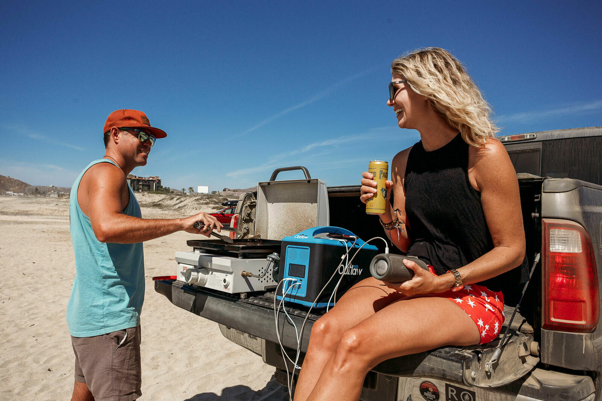 Tailgating portable power station Tailgating portable power station