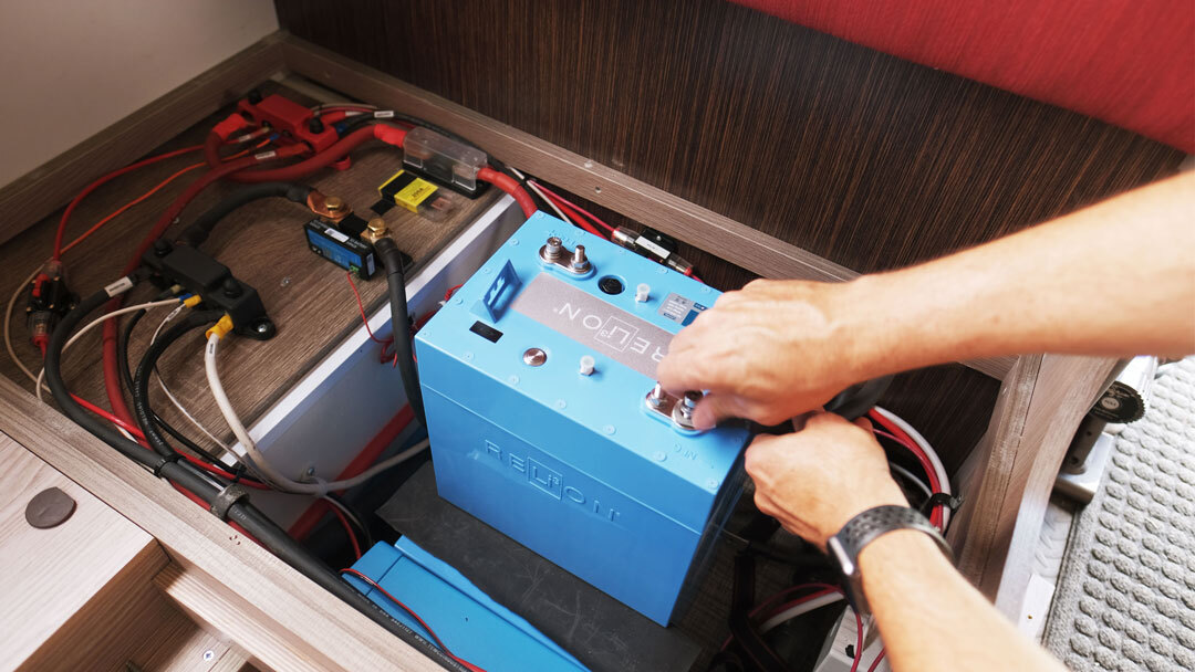 RELiON 12V InSight LFP RV battery Install RELiON 12V InSight LFP RV battery Install