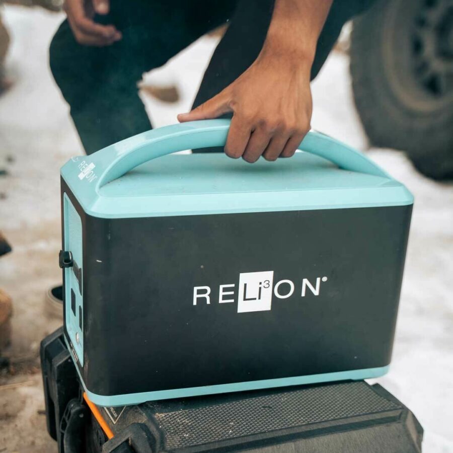 https://relion-battery.s3.us-east-1.amazonaws.com/images/product/_zPattern/how-to-the-best-portable-backup-power-station.jpg